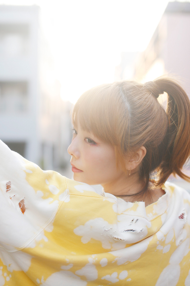 aiko、7ヶ月ぶりのニューシングル「プラマイ」を11月18日にリリース！相武紗季の主演ドラマ「仮カレ」の主題歌に決定サムネイル画像
