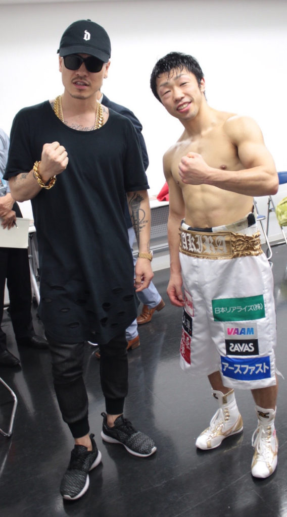 Ak 69 ボクシング世界戦中継で八重樫東選手のリング入場時に生パフォーマンス決定 E Talentbank Co Ltd