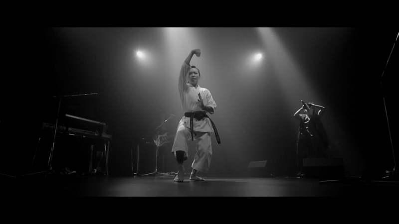 T.M.Revolution　新MVで、空手女子の世界選手権金メダリスト宇佐美里香選手とコラボサムネイル画像