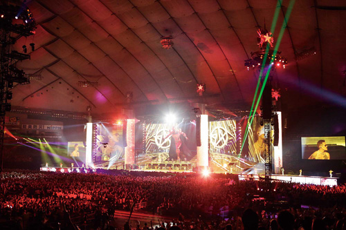 世界最大規模のLED演出で魅せるEXILE2013年LIVE DVDの映像が公開サムネイル画像