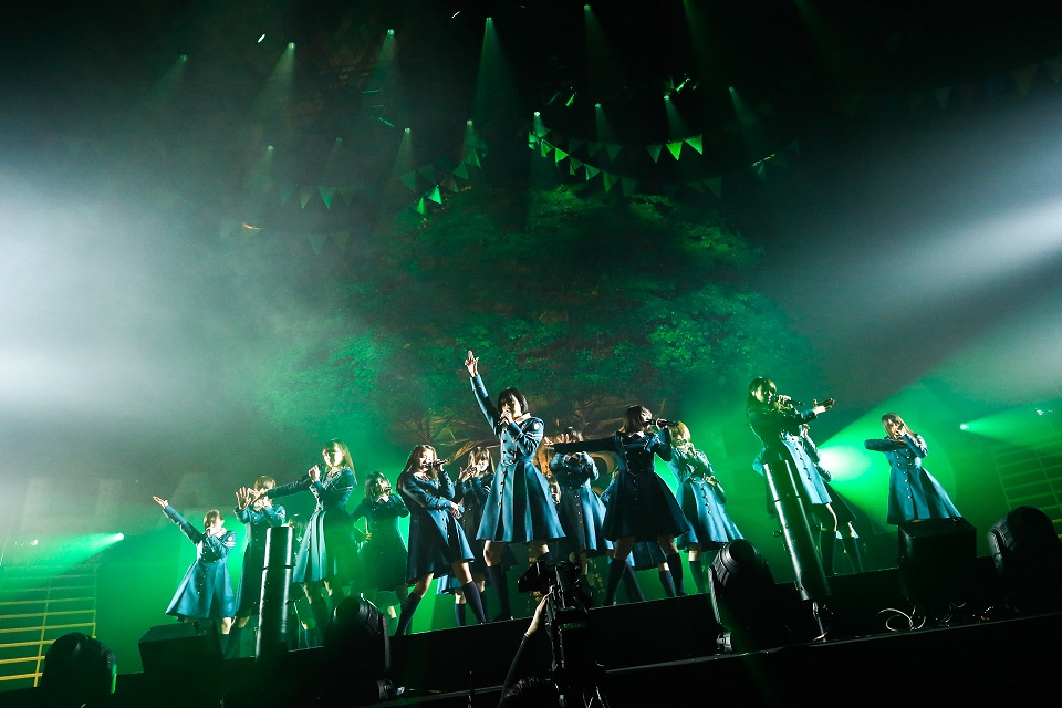 欅坂46、デビュー1周年記念ライブで代々木第一体育館が熱狂！けやき坂46新メンバー募集も発表！