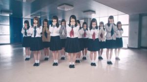 欅坂46、4thシングルカップリング曲のけやき坂46『僕たちは付き合っている』MV公開。“アイドルらしいかわいさ”を表現。