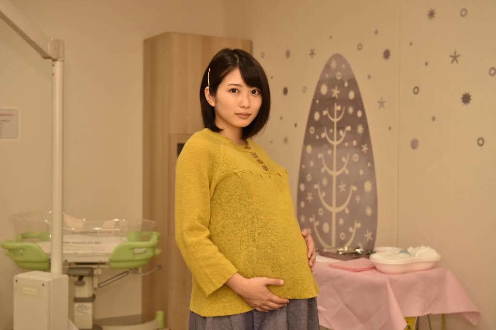 志田未来が コウノドリ で 14才の母 以来約10年ぶりの妊婦姿を披露 経験が体にまだ染み付いている E Talentbank Co Ltd