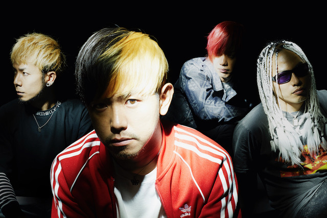 KNOCK OUT MONKEY ミニアルバム『BACK TO THE MIXTURE』から「Black or White」のMV公開サムネイル画像!