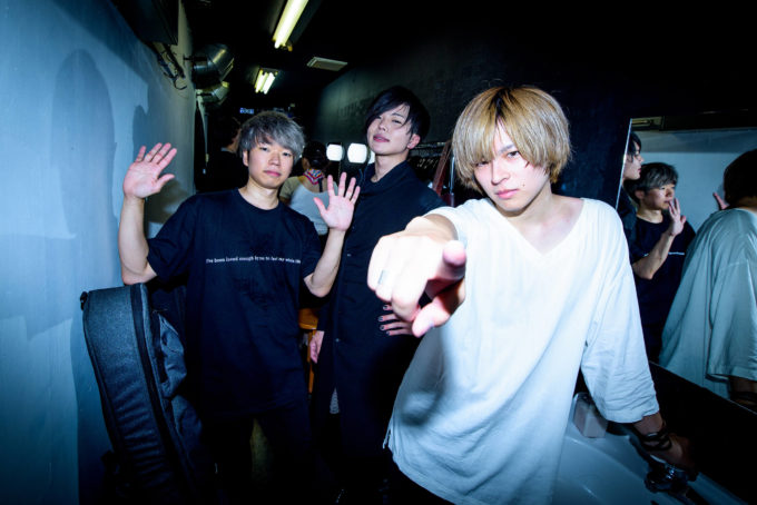 東京発3ピースロックバンド Plot Scraps、待望の2nd Mini Album『FLAWLESS YOUTH』を4月24日(水)にリリース決定