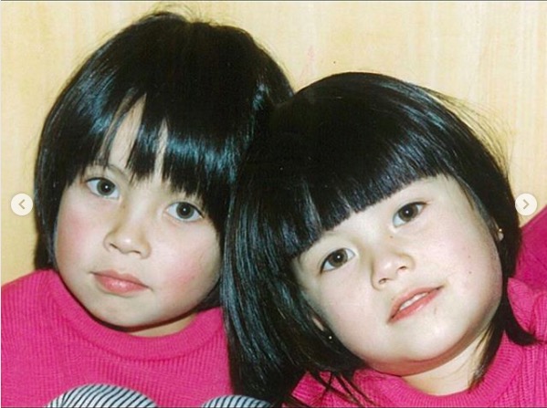 双子ちゃんのよう ベッキー 幼いころの姉妹2ショットを公開し反響 可愛いすぎ姉妹 E Talentbank Co Ltd