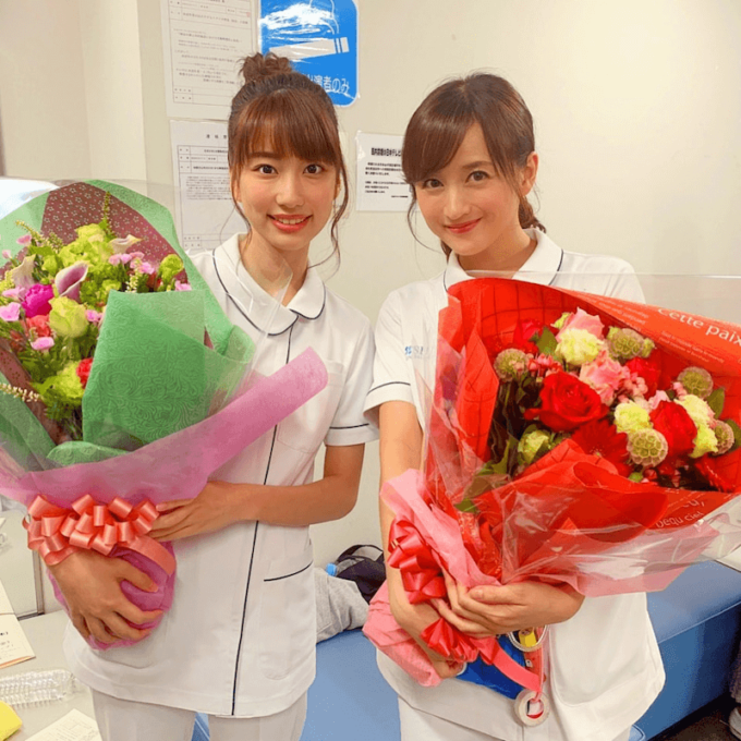 小松彩夏、山崎萌香とのクランクアップ写真公開「可愛いでしょ」