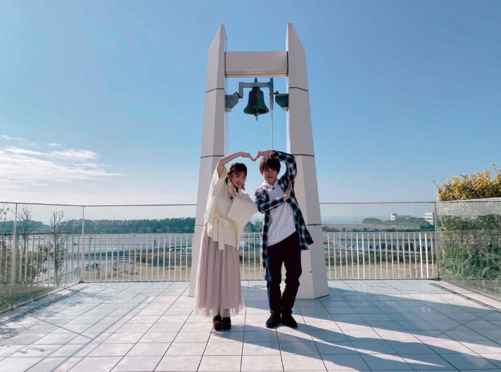 辻希美、夫婦でのロケ報告&長女と三男の“高い高〜い”写真を公開「力を合わせて頑張ります」サムネイル画像!