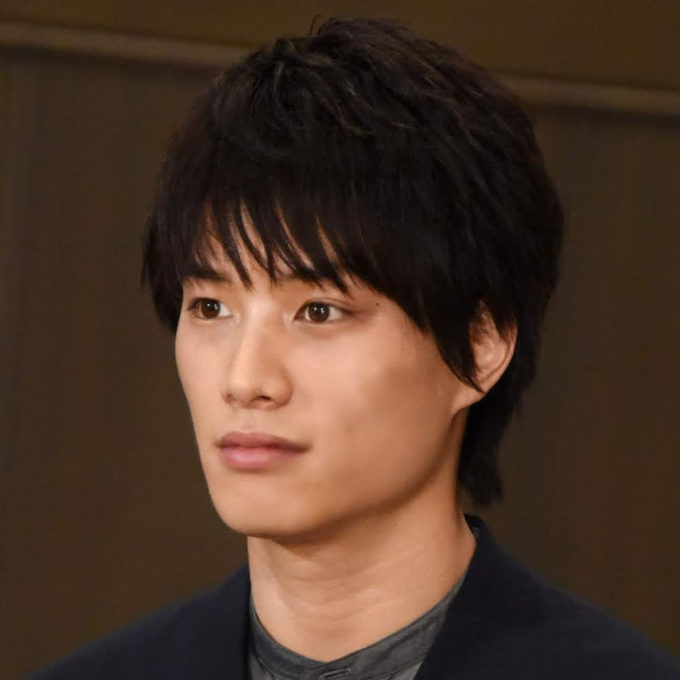 鈴木伸之、苦手な飛行機に乗る時“必ず行う行動”明かし驚きの声「すぐCAさんに…」