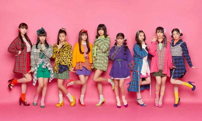 Girls2、「スッキリ」でパフォーマンスした「チュワパネ!」のミュージックビデオ公開