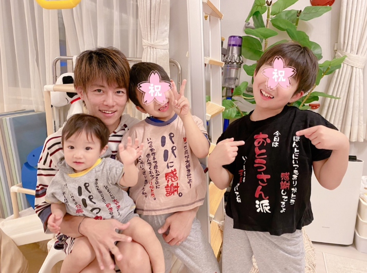 辻希美、夫・杉浦太陽と“父の日仕様”姿の息子たちの4SHOT公開「可愛い～でしょ～」